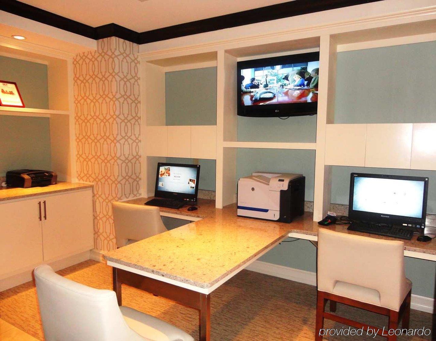 Hotel Hilton Garden Atlanta-buckhead 4*