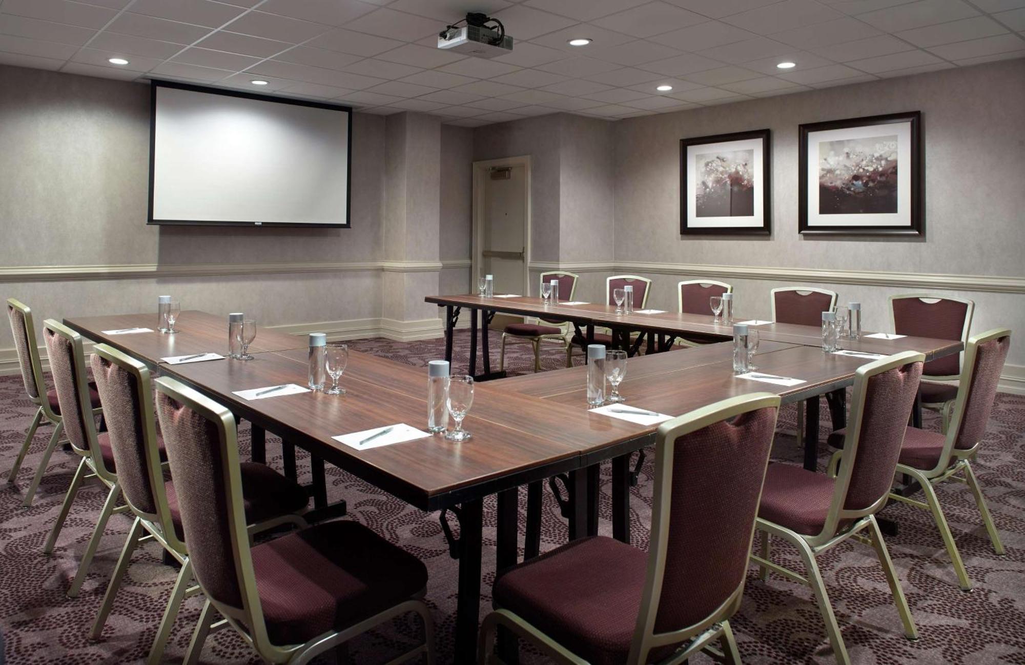 Hilton Garden Atlanta-buckhead Hotel 4*