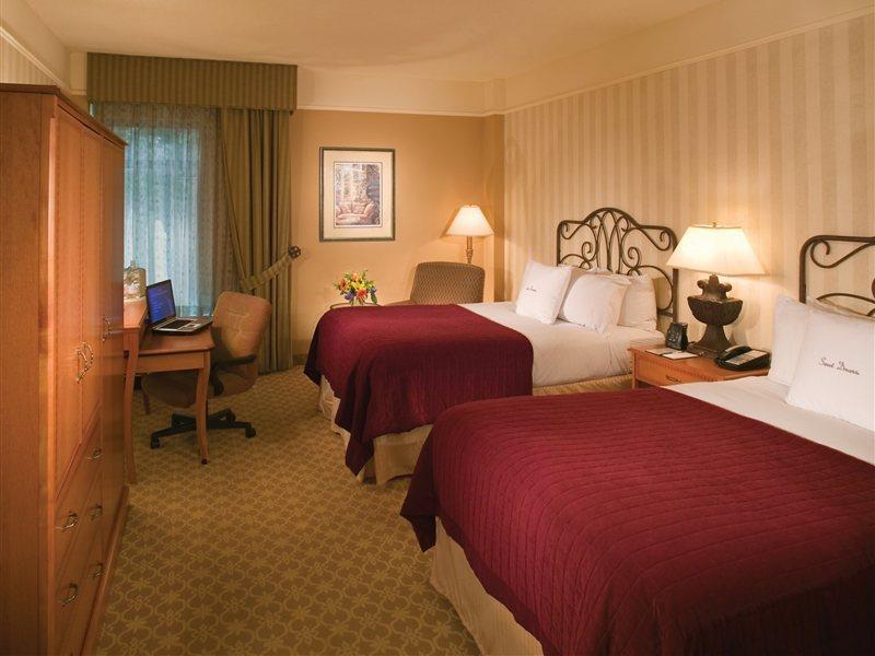 Hotel Hilton Garden Atlanta-buckhead 4*